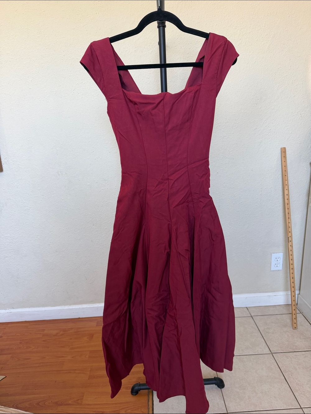 House of CB Raisa Wine Lace Back Twill Midi Dress Size M NWOT - Picture 9 of 13